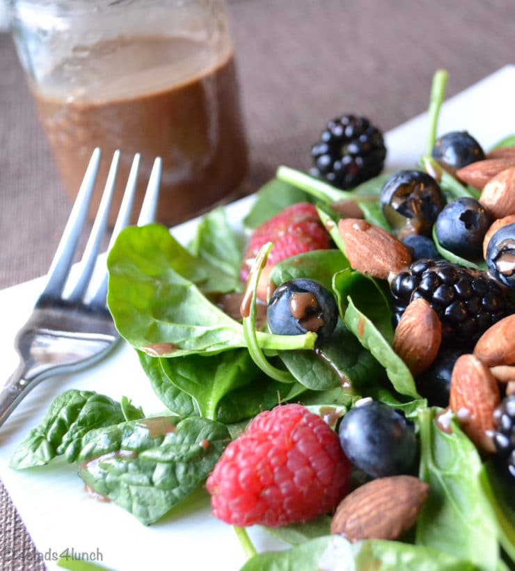 Berry and Spinach Salad with Balsamic Salad Dressing: A healthy and incredibly simple spinach salad topped with strawberries, blueberries, almonds, a squeeze of lemon, and a delightful balsamic vinegar dressing.