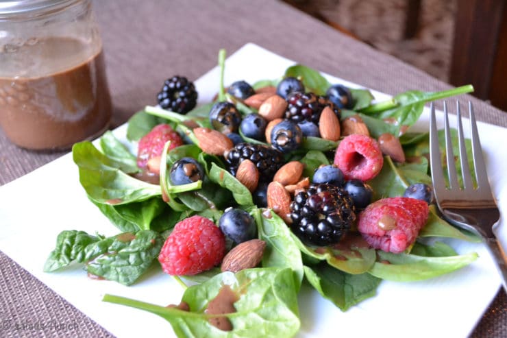 Berry and Spinach Salad with Balsamic Salad Dressing: A healthy and incredibly simple spinach salad topped with strawberries, blueberries, almonds, a squeeze of lemon, and a delightful balsamic vinegar dressing.