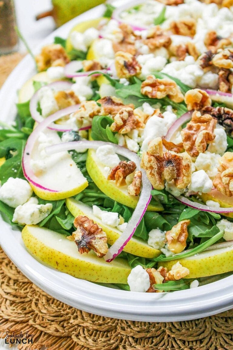 Arugula Salad with Pears and Goat Cheese