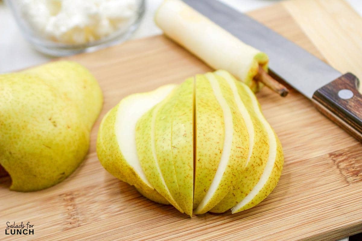 Arugula Salad with Pears and Goat Cheese Recipe 6 - Fall is here, and it’s time to bring those seasonal flavors to your table with an easy and delicious Arugula Salad with Pears and Goat Cheese!