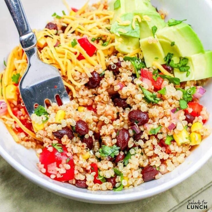 Healthy Vegetarian Southwestern Quinoa Bowl recipe - Shake up your weekday lunch with these tasty, healthy salads for lunch recipes that are great on the go. Make a filling and healthy salad that will power you through any work day. Full of protein and fiber these quick salads are an easy way to spruce up your lunch.