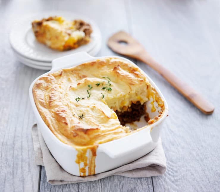 A simple version of the classic meat and vegetable comfort food casserole topped with cheesy garlic mashed potatoes, this is the best Shepherd's Pie recipe you'll ever make! #easyshepherdspie #casserole #gluten-free #groundbeef